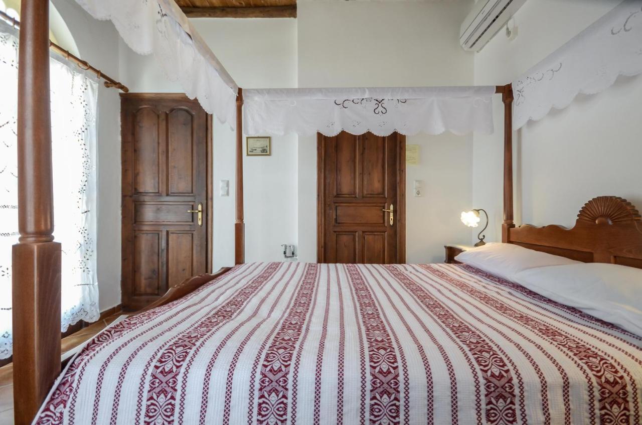 Naxos Filoxenia Hotel Galini  Екстер'єр фото